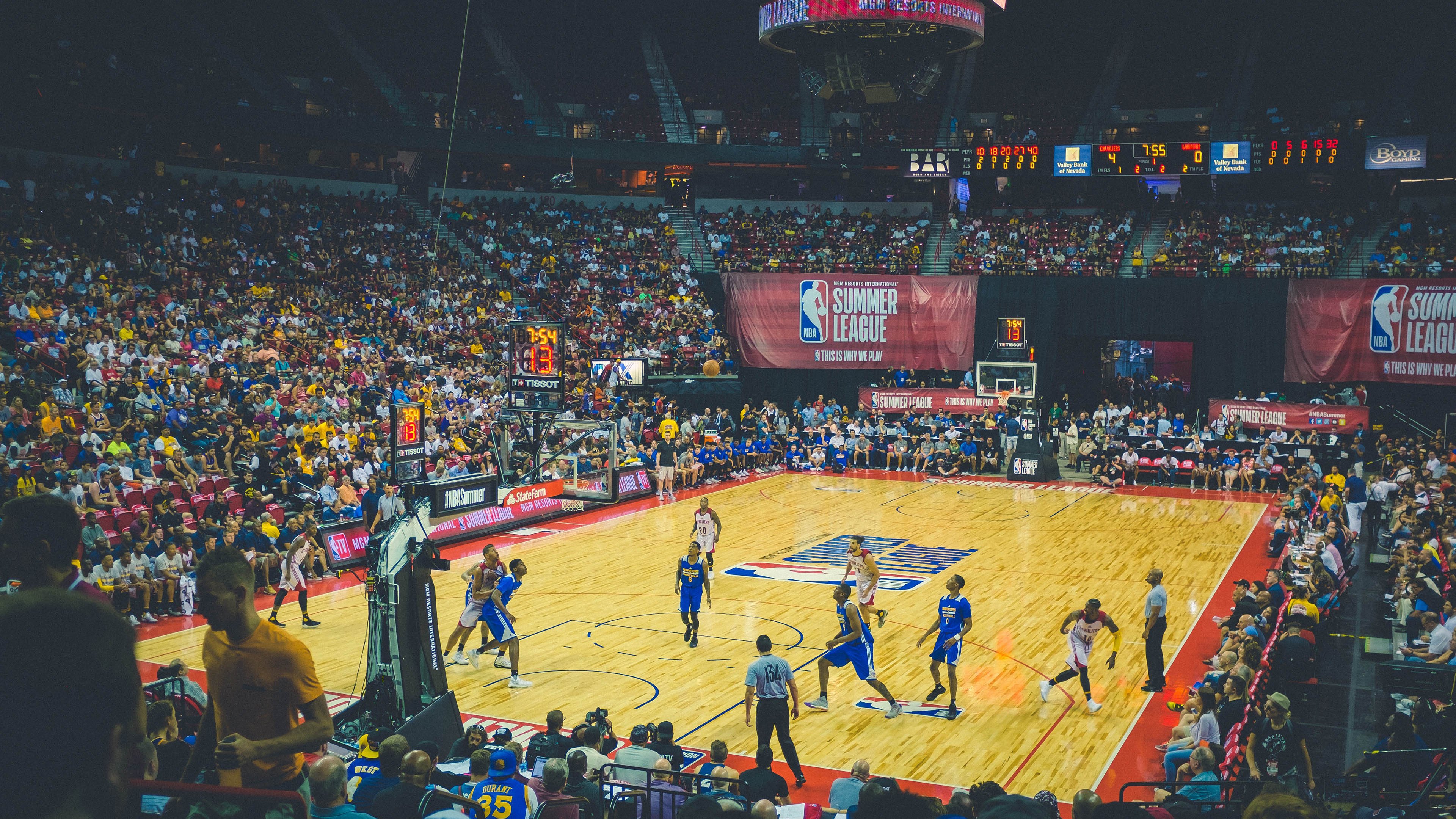 DB电竞直播平台入口-赛场上的唯一性，当热火速胜火箭遇见杜兰特欧冠接管时刻