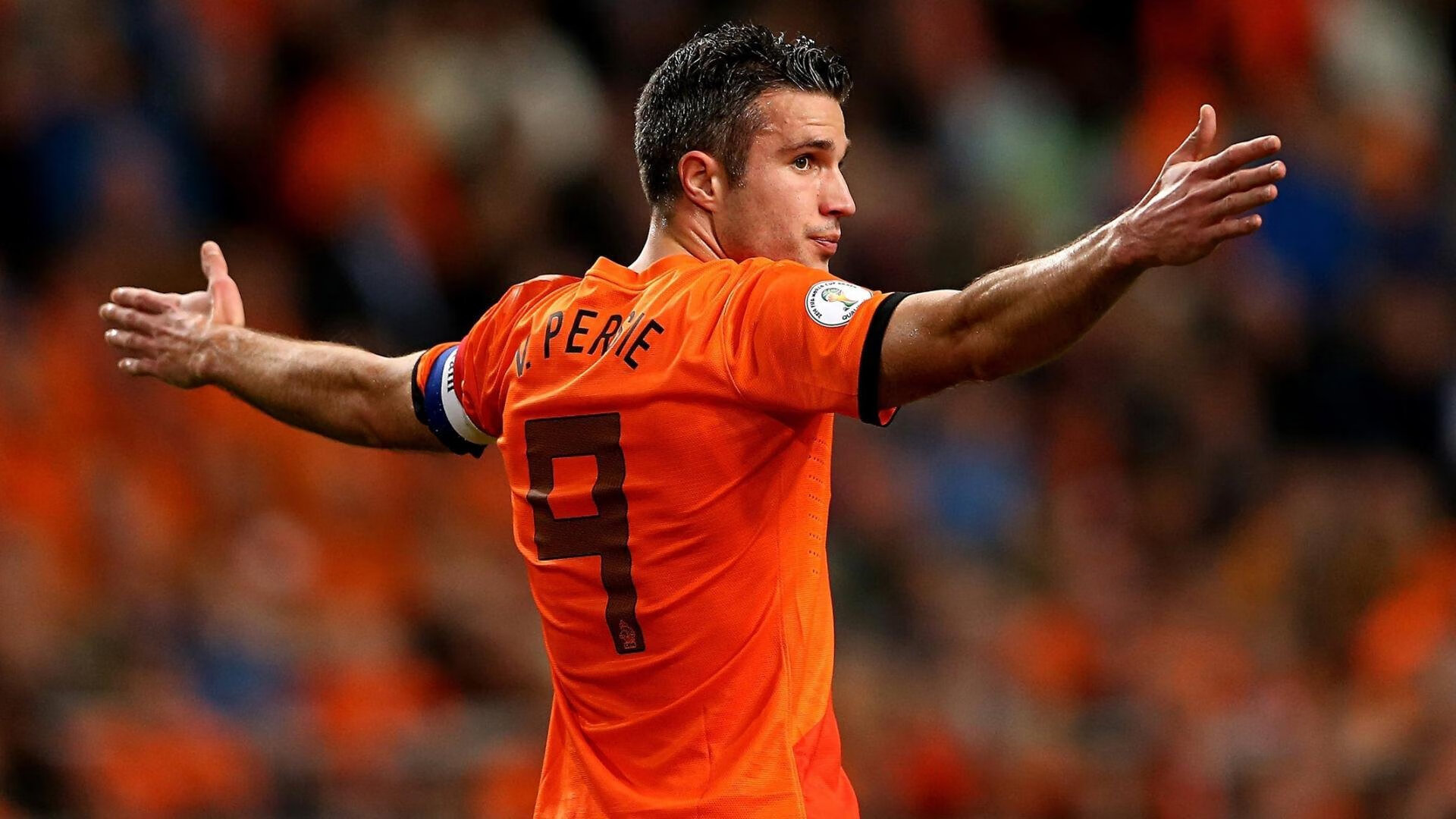 法比尼奥的节奏交响曲，F1年度争冠之夜的隐形指挥家